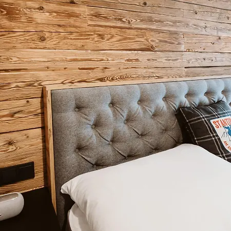 St.anton Vibes Holiday home *